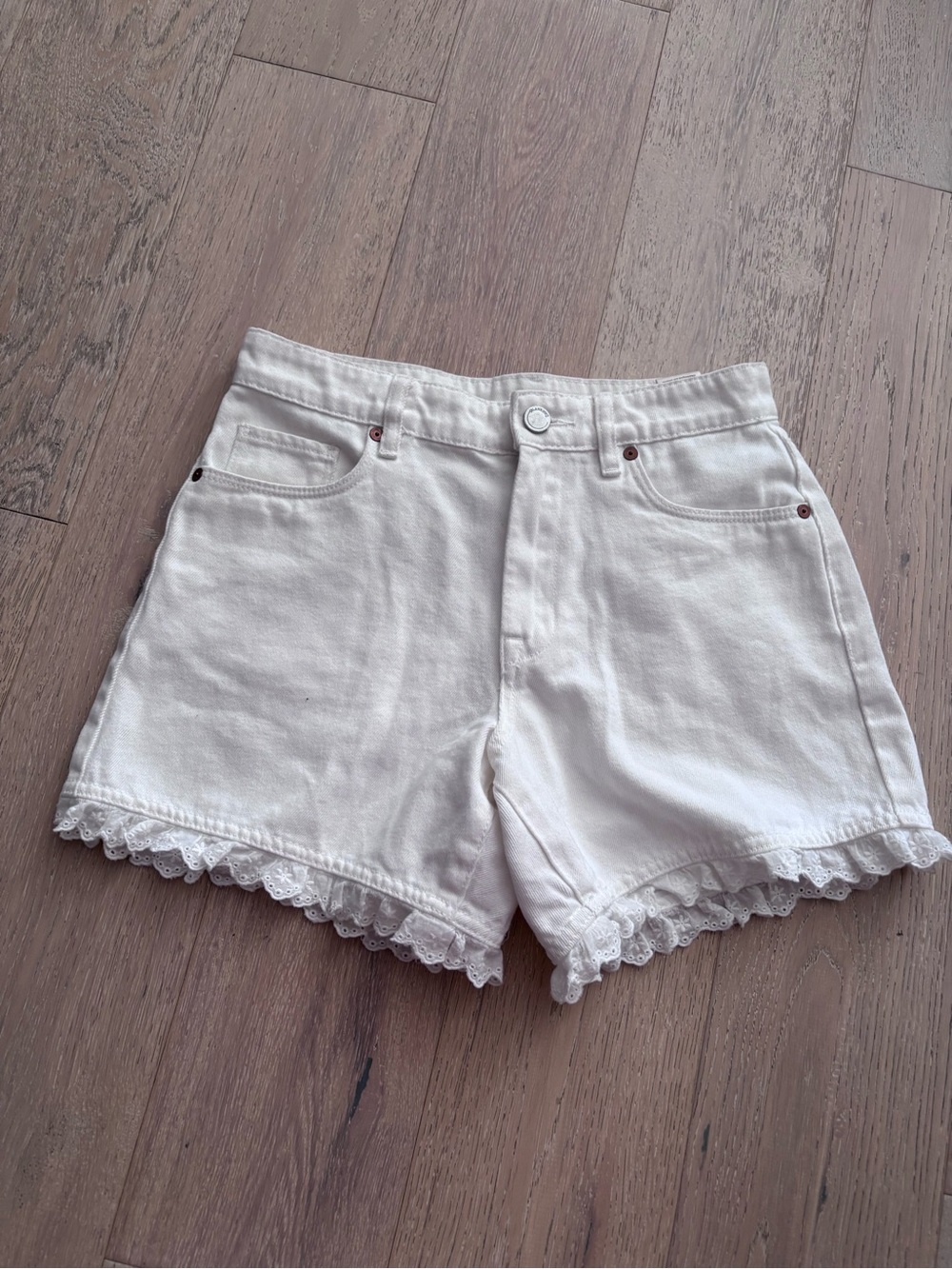 Blank NYC White Lace-Trim Denim Shorts